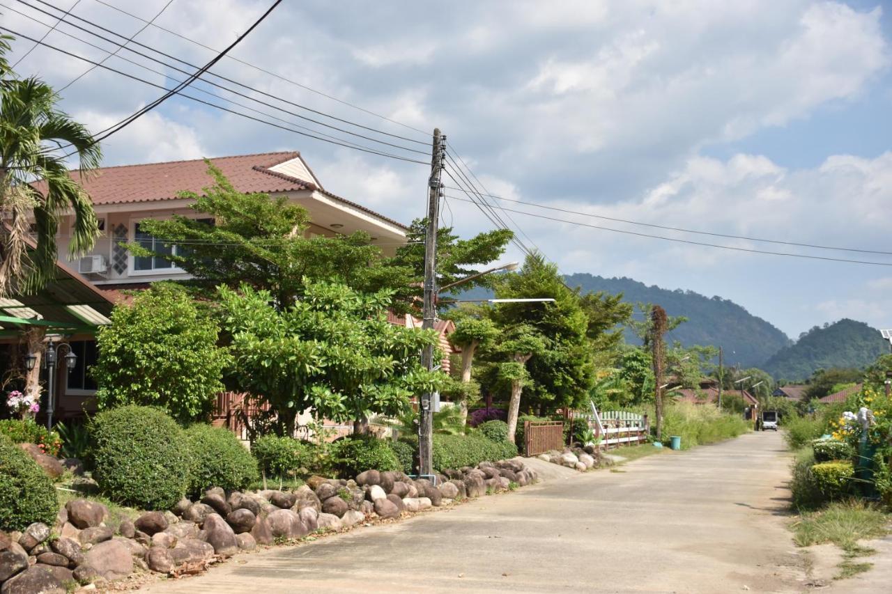 Darunee Resort 나콘나욕 외부 사진